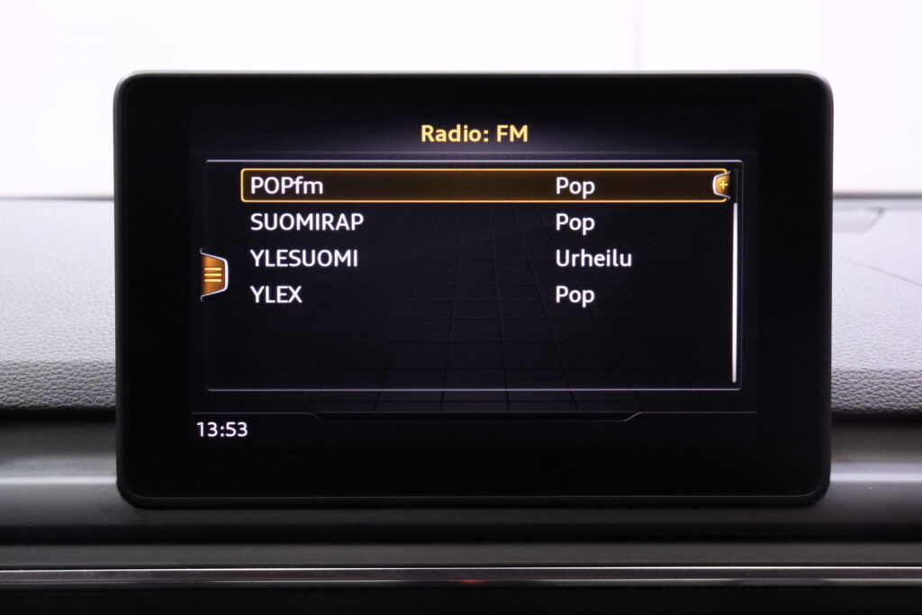 tuotekuva-Audi-A4-MNM-988-2026-02-12-142103-26 tuotekuva-Audi-A4-MNM-988-2026-02-12-142103-26