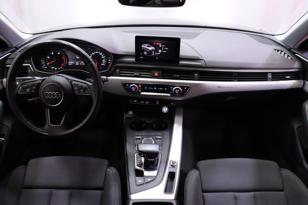 Audi - A4 - Avant Business Sport Comfort S line Edition 2,0 TDI 140 kW quattro S tronic // Suomi-auto / Webasto / Koukku / Sporttipenkit / LED // Audi - A4 - Avant Business Sport Comfort S line Edition 2,0 TDI 140 kW quattro S tronic // Suomi-auto / Webasto / Koukku / Sporttipenkit / LED // - Farmari