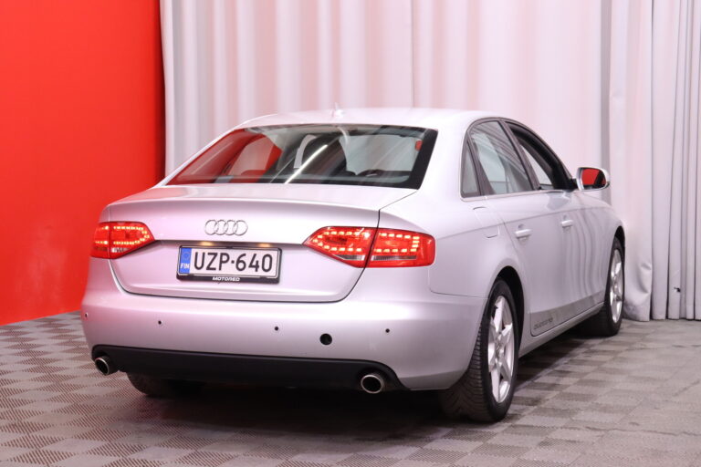 Audi - A4 - Sedan 3,0 V6 TDI DPF quattro 30v // Mahtava neliveto isolla moottorilla / Navi / Xenon // - Sedan