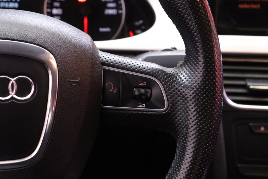 tuotekuva-Audi-A4-UZP-640-2026-02-04-100602-17 tuotekuva-Audi-A4-UZP-640-2026-02-04-100602-17