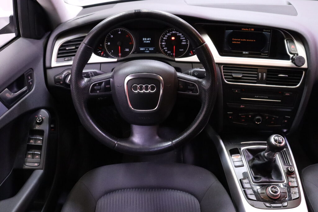 tuotekuva-Audi-A4-UZP-640-2026-02-04-100602-18 tuotekuva-Audi-A4-UZP-640-2026-02-04-100602-18