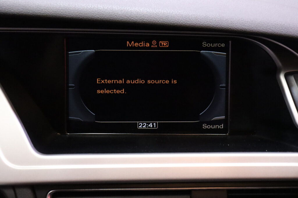 tuotekuva-Audi-A4-UZP-640-2026-02-04-100602-19 tuotekuva-Audi-A4-UZP-640-2026-02-04-100602-19