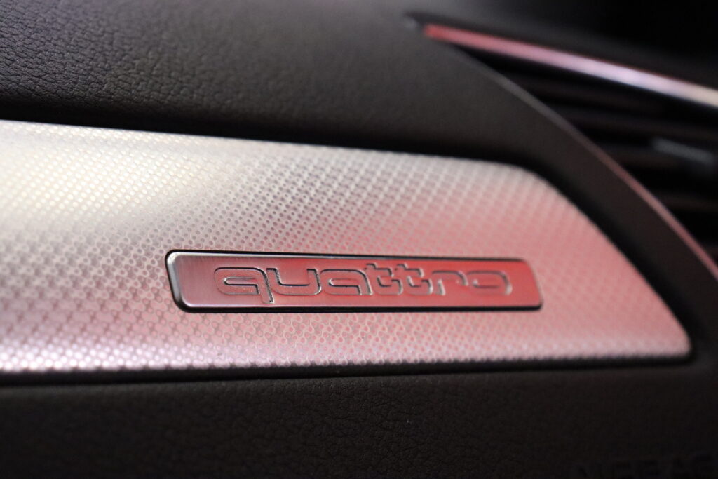 tuotekuva-Audi-A4-UZP-640-2026-02-04-100602-23 tuotekuva-Audi-A4-UZP-640-2026-02-04-100602-23