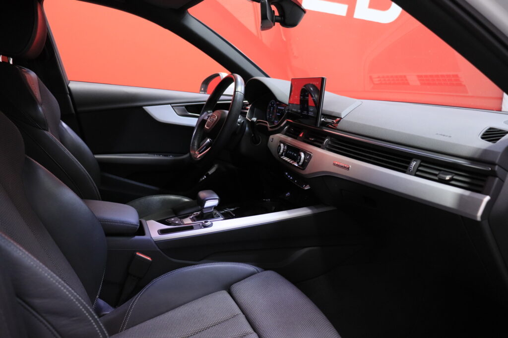 Audi - A4 - Avant Business Advanced 40 TDI 150 kW MHEV quattro S tronic Audi - A4 - Avant Business Advanced 40 TDI 150 kW MHEV quattro S tronic - Farmari