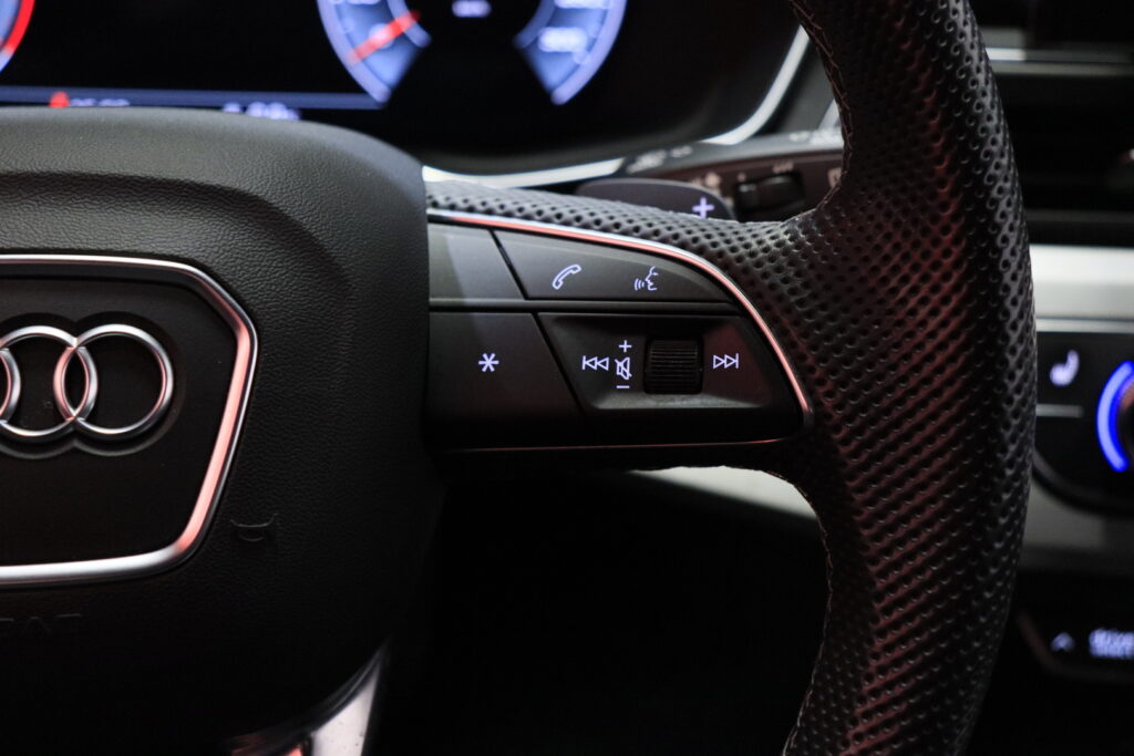 tuotekuva-Audi-A4-ZOA-307-2026-02-10-160503-16 tuotekuva-Audi-A4-ZOA-307-2026-02-10-160503-16