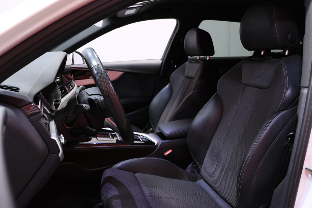 Audi - A4 - Avant Business Advanced 40 TDI 150 kW MHEV quattro S tronic Audi - A4 - Avant Business Advanced 40 TDI 150 kW MHEV quattro S tronic - Farmari