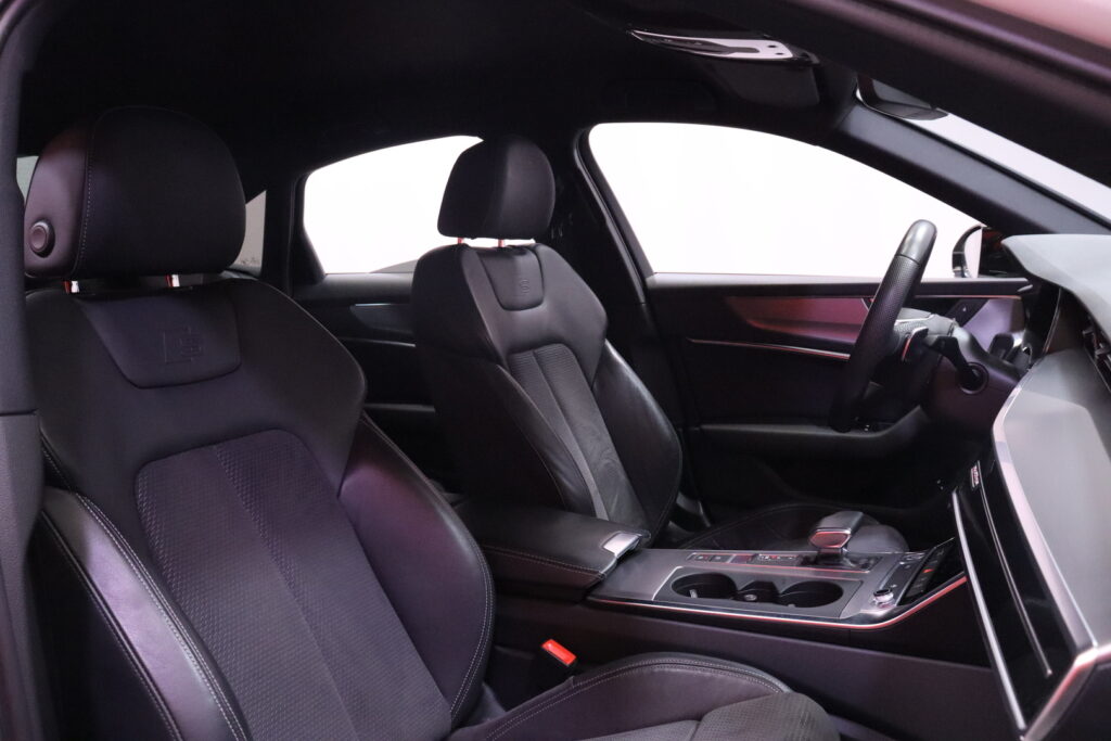 Audi - A6 - Sedan Business Sport 55 TFSI e quattro S tronic S line // ACC / Matrix-LED / Digimittari / Pre Sense / Navi // Audi - A6 - Sedan Business Sport 55 TFSI e quattro S tronic S line // ACC / Matrix-LED / Digimittari / Pre Sense / Navi // - Sedan