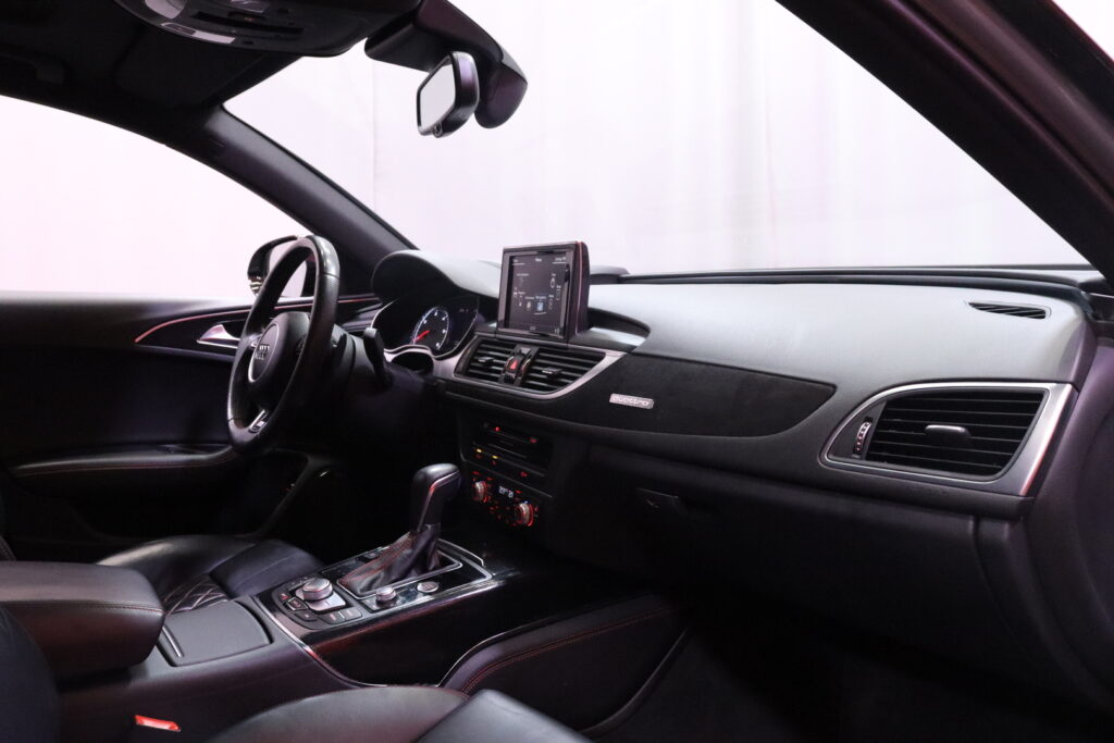 Audi - A6 - Avant Business 3,0 V6 TDI Biturbo Competition S-line 240kW // RS-Penkit / Matrix / HUD / ACC / BOSE / Panorama / Tutkat / Vetokoukku / Audi - A6 - Avant Business 3,0 V6 TDI Biturbo Competition S-line 240kW // RS-Penkit / Matrix / HUD / ACC / BOSE / Panorama / Tutkat / Vetokoukku / - Farmari