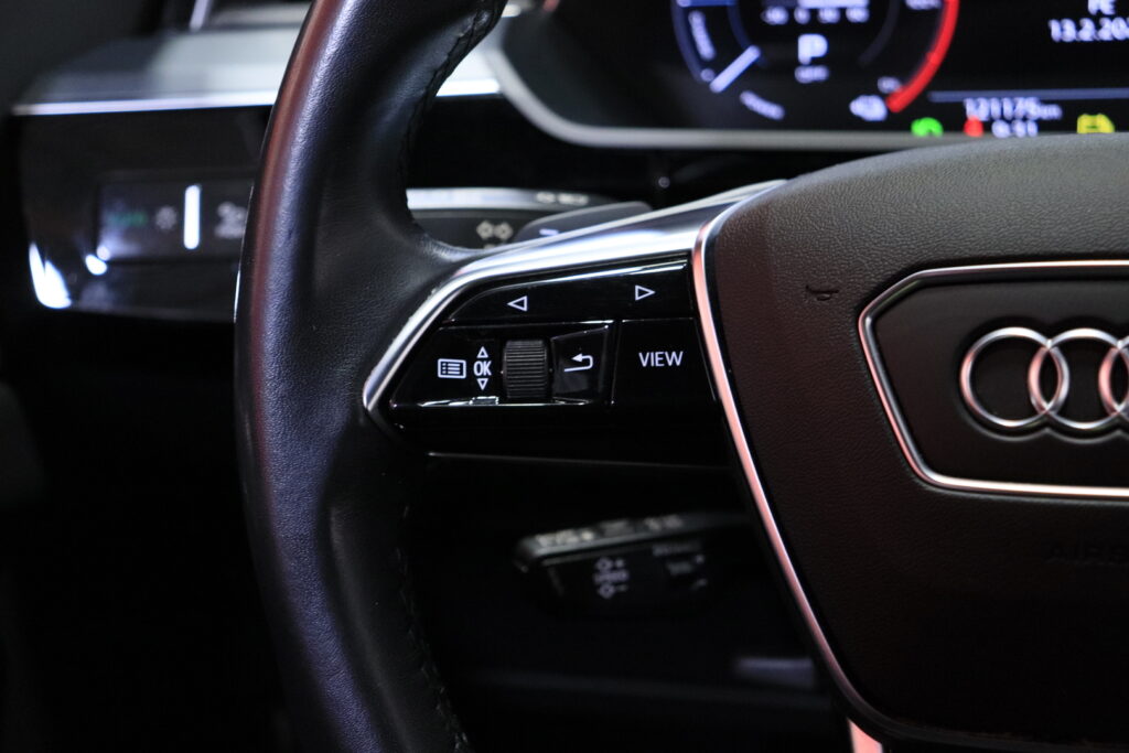 tuotekuva-Audi-e-tron-XPR-840-2026-02-16-100004-18 tuotekuva-Audi-e-tron-XPR-840-2026-02-16-100004-18