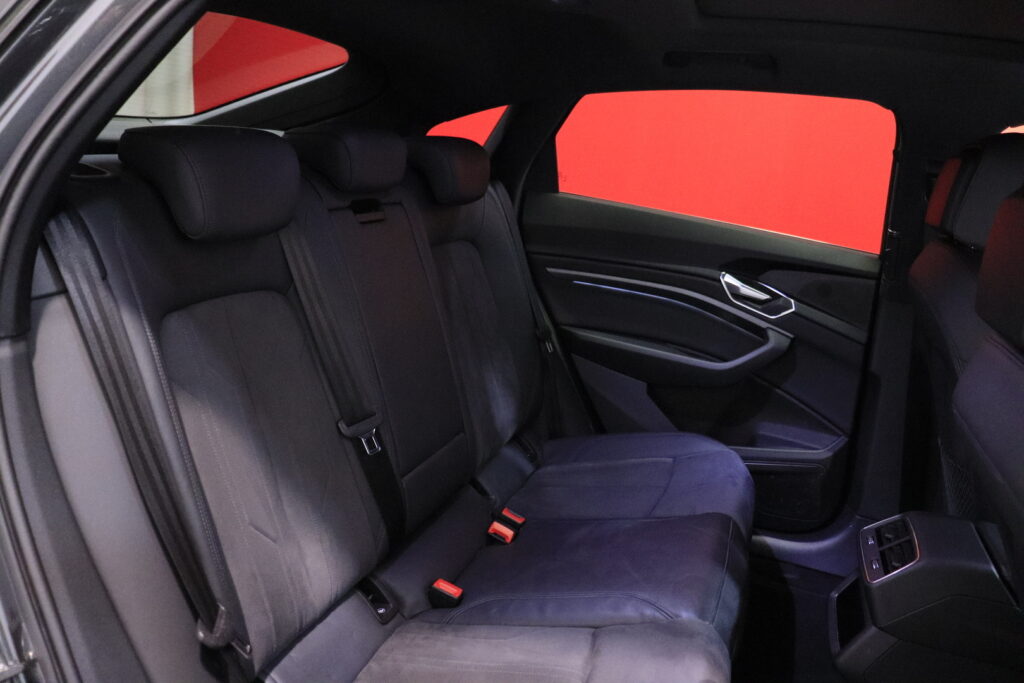 tuotekuva-Audi-e-tron-XPR-840-2026-02-16-100004-31 tuotekuva-Audi-e-tron-XPR-840-2026-02-16-100004-31