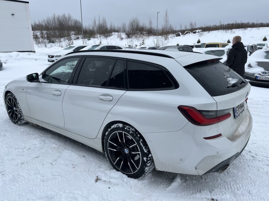 BMW - 320 - G21 Touring 320d A xDrive Business M Sport MHEV BMW - 320 - G21 Touring 320d A xDrive Business M Sport MHEV - Farmari