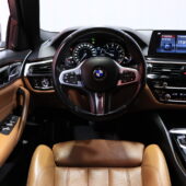 BMW - 530 - G30 Sedan 530i A xDrive Business Comfort - Sedan