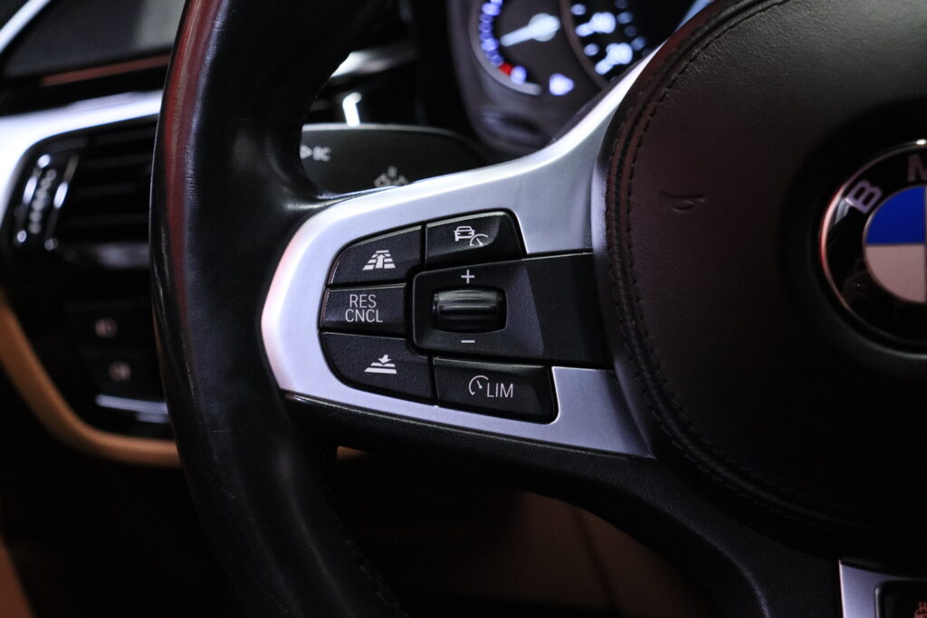 tuotekuva-BMW-530-UZP-937-2026-02-17-140005-15 tuotekuva-BMW-530-UZP-937-2026-02-17-140005-15