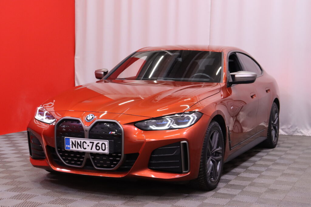 BMW - I4 M50 - Charged Plus // 1-om. Suomi-auto / Laser / M-Istuimet / H&K / ACC / HUD / 360° / BMW - I4 M50 - Charged Plus // 1-om. Suomi-auto / Laser / M-Istuimet / H&K / ACC / HUD / 360° / - Sedan