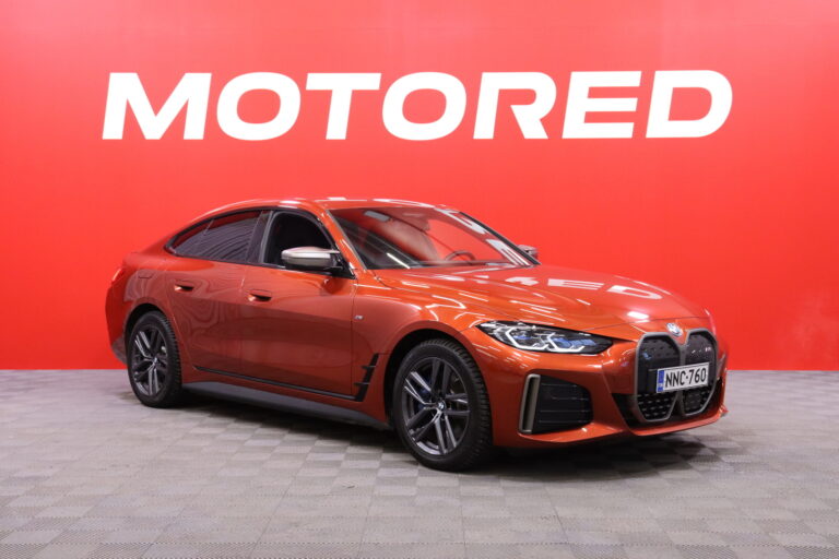 BMW - I4 M50 - Charged Plus // 1-om. Suomi-auto / Laser / M-Istuimet / H&K / ACC / HUD / 360° / - Sedan