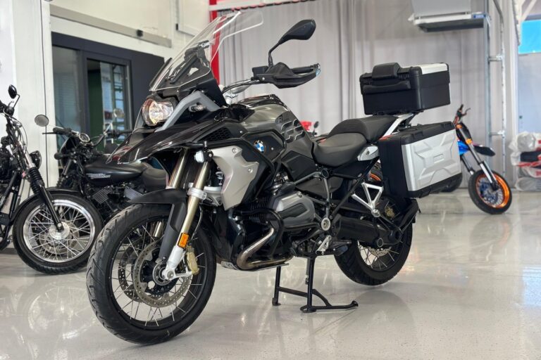 BMW - R - 1200 GS // Suomi pyörä / 3x Laukut / Vakkari / Navi // - Moottoripyörä