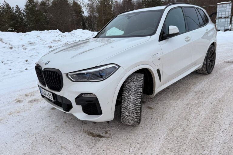 BMW - X5 - G05 xDrive45e A Charged Edition M Sport - Farmari