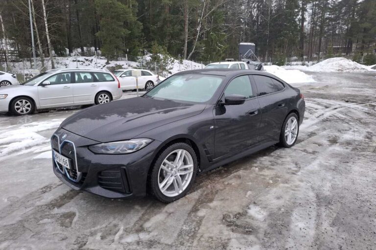 BMW - i4 - eDrive40 Fully Charged M Sport - Sedan