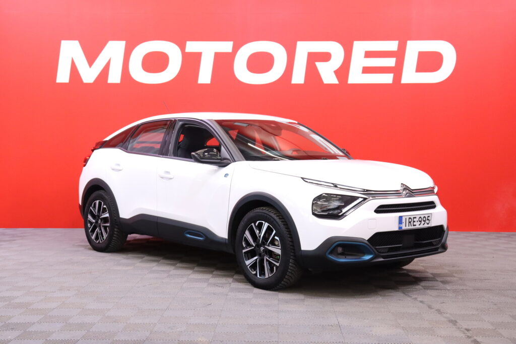 Citroen - C4 - Full Electric 136 Feel Pack 50 kWh Automaatti // Merkkihuollettu! / Active Safety Brake / Bluetooth / 2x Renkaat // - Viistoperä