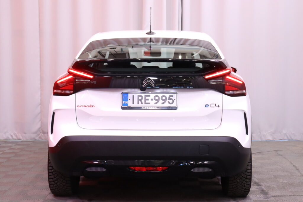 Citroen - C4 - Full Electric 136 Feel Pack 50 kWh Automaatti // Merkkihuollettu! / Active Safety Brake / Bluetooth / 2x Renkaat // Citroen - C4 - Full Electric 136 Feel Pack 50 kWh Automaatti // Merkkihuollettu! / Active Safety Brake / Bluetooth / 2x Renkaat // - Viistoperä