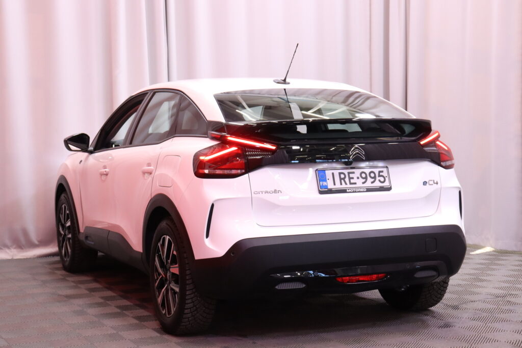 Citroen - C4 - Full Electric 136 Feel Pack 50 kWh Automaatti // Merkkihuollettu! / Active Safety Brake / Bluetooth / 2x Renkaat // Citroen - C4 - Full Electric 136 Feel Pack 50 kWh Automaatti // Merkkihuollettu! / Active Safety Brake / Bluetooth / 2x Renkaat // - Viistoperä