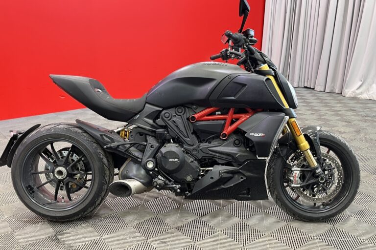 Ducati - DIAVEL - 1260 S // Termignoni putkisto / 1.OM Suomi-pyörä / Brembo // - Moottoripyörä