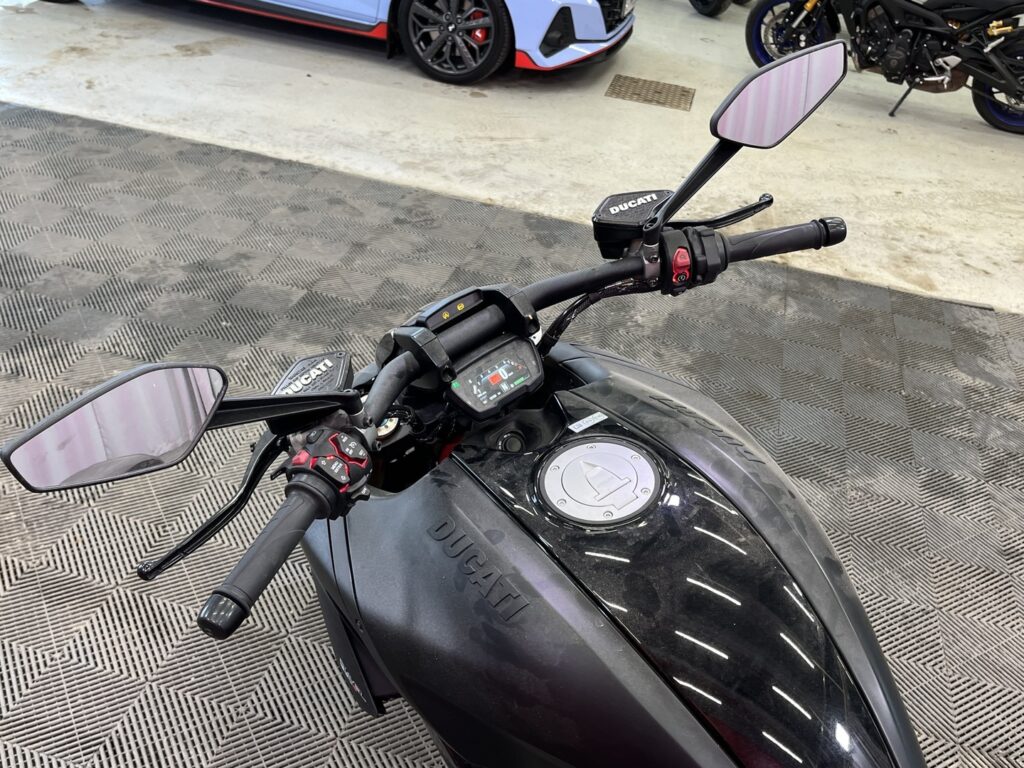 Ducati - DIAVEL - 1260 S // Termignoni putkisto / 1.OM Suomi-pyörä / Brembo // Ducati - DIAVEL - 1260 S // Termignoni putkisto / 1.OM Suomi-pyörä / Brembo // - Moottoripyörä