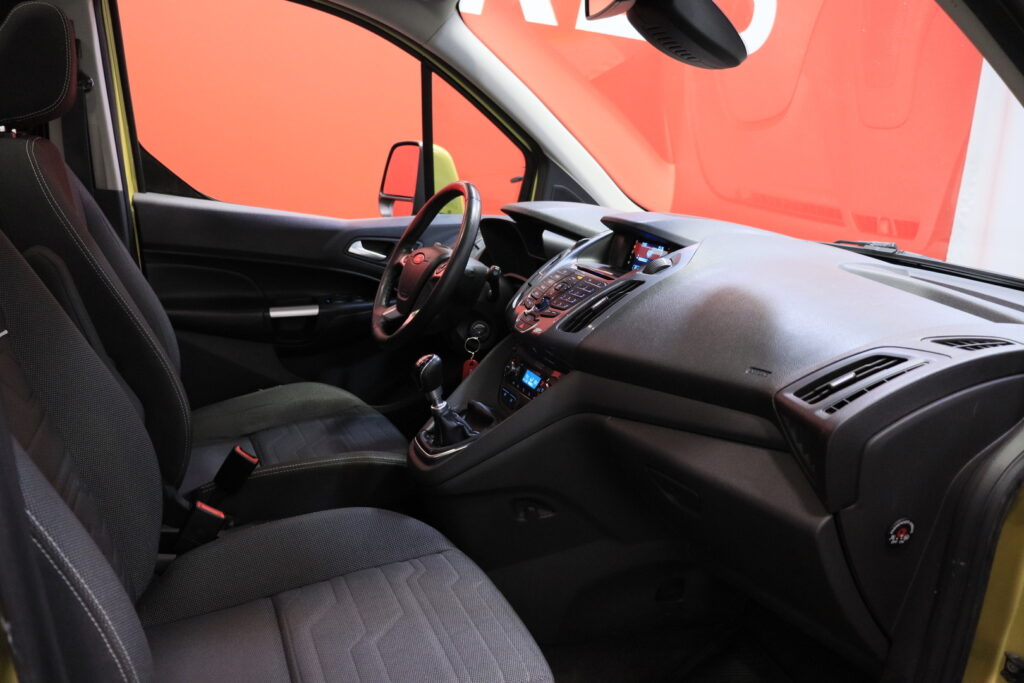 Ford - Grand Tourneo Connect - 1,6 TDCi 115 hv Titanium M6 Ford - Grand Tourneo Connect - 1,6 TDCi 115 hv Titanium M6 - Tila-auto