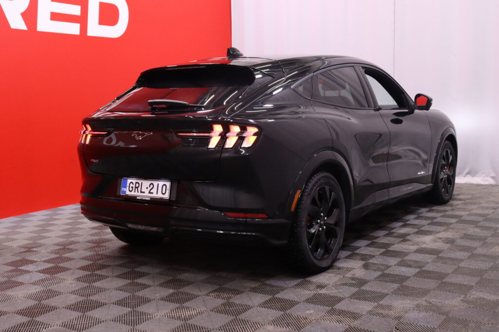 Ford - MUSTANG MACH-E - 75kWh 269hv AWD Premium // ACC / B&O / 360° / Muistipenkki / SYNC IV / Keyless / Navi / Ford - MUSTANG MACH-E - 75kWh 269hv AWD Premium // ACC / B&O / 360° / Muistipenkki / SYNC IV / Keyless / Navi / - Maastoauto