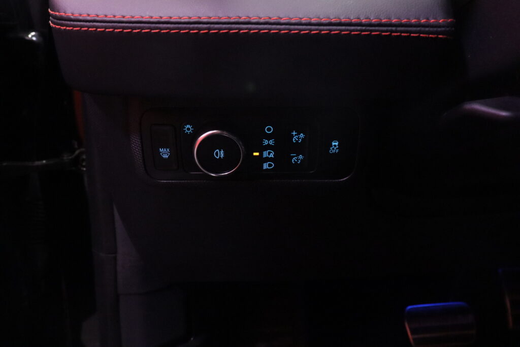 Ford - MUSTANG MACH-E - 75kWh 269hv AWD Premium // ACC / B&O / 360° / Muistipenkki / SYNC IV / Keyless / Navi / Ford - MUSTANG MACH-E - 75kWh 269hv AWD Premium // ACC / B&O / 360° / Muistipenkki / SYNC IV / Keyless / Navi / - Maastoauto