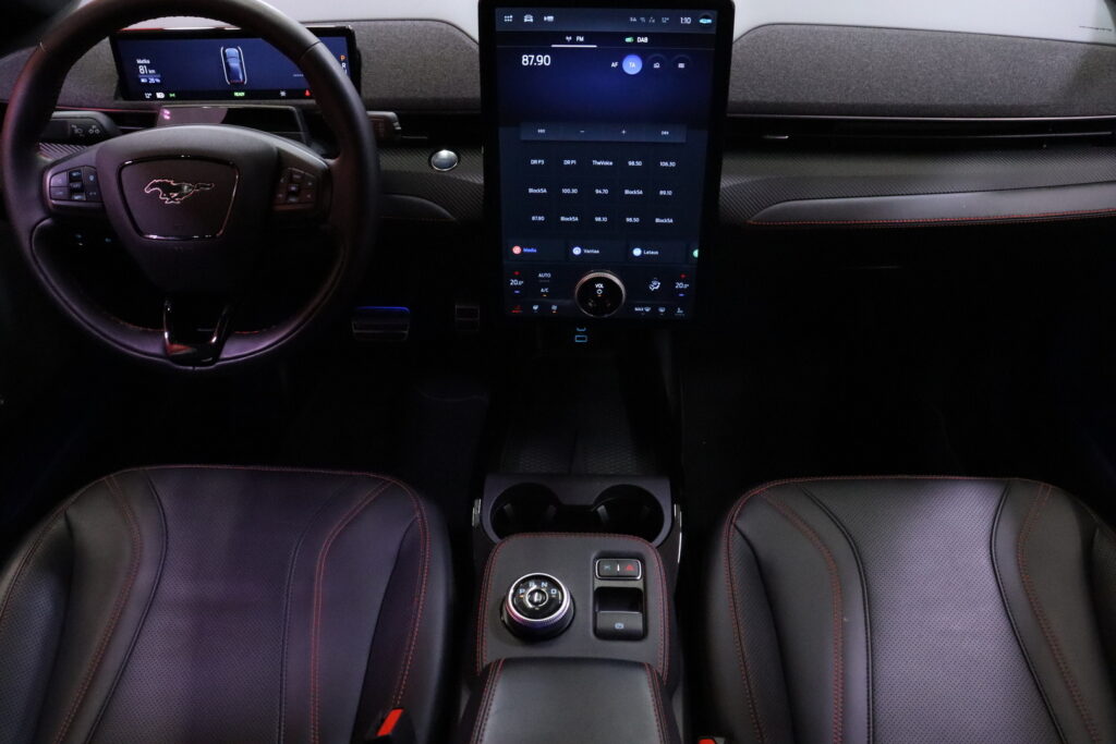 Ford - MUSTANG MACH-E - 75kWh 269hv AWD Premium // ACC / B&O / 360° / Muistipenkki / SYNC IV / Keyless / Navi / Ford - MUSTANG MACH-E - 75kWh 269hv AWD Premium // ACC / B&O / 360° / Muistipenkki / SYNC IV / Keyless / Navi / - Maastoauto