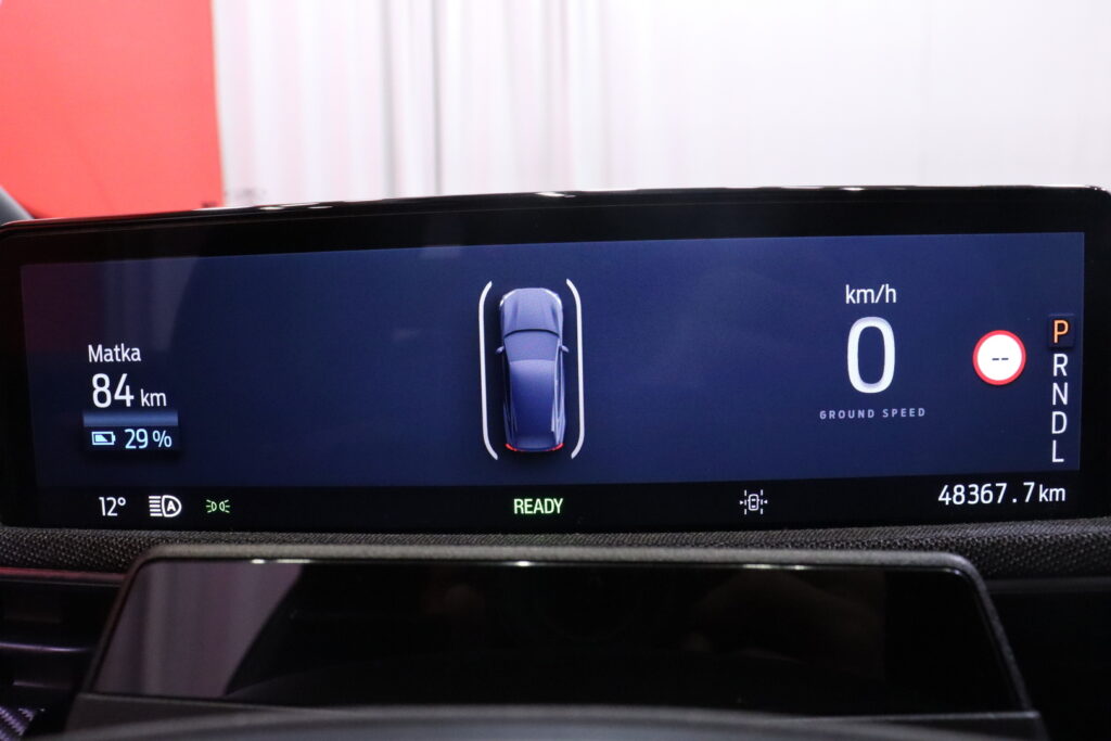 tuotekuva-Ford-MUSTANG-MACH-E-GRL-210-2026-02-27-154006-17 tuotekuva-Ford-MUSTANG-MACH-E-GRL-210-2026-02-27-154006-17