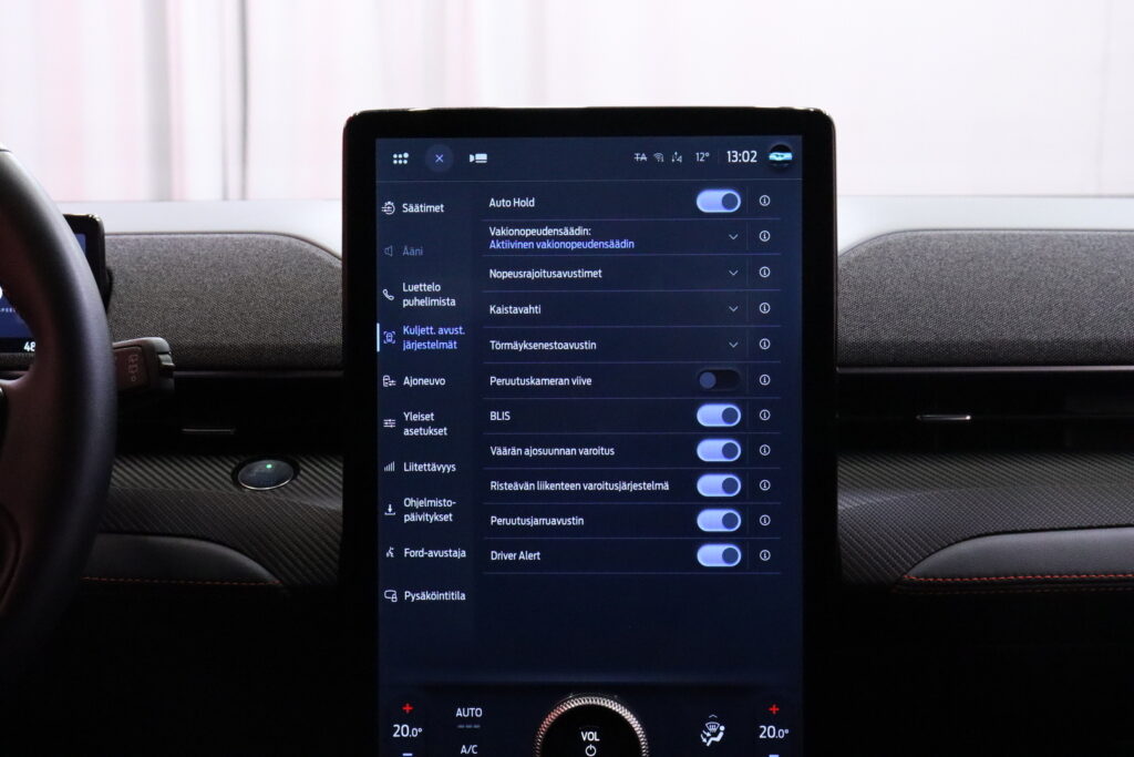 tuotekuva-Ford-MUSTANG-MACH-E-GRL-210-2026-02-27-154006-21 tuotekuva-Ford-MUSTANG-MACH-E-GRL-210-2026-02-27-154006-21