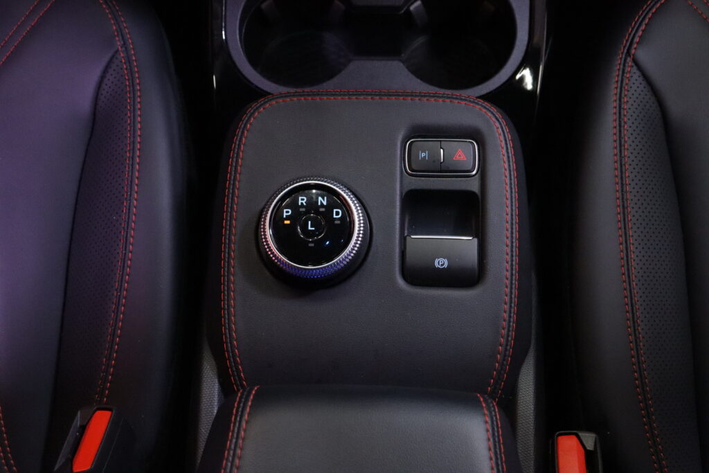 tuotekuva-Ford-MUSTANG-MACH-E-GRL-210-2026-02-27-154006-25 tuotekuva-Ford-MUSTANG-MACH-E-GRL-210-2026-02-27-154006-25