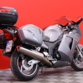 Honda - CBR - 1100 XX Super Blackbird // Kuin uusi! / Uudet renkaat! / Huoltokirja / Suomi-pyörä / 3x laukut // - Moottoripyörä