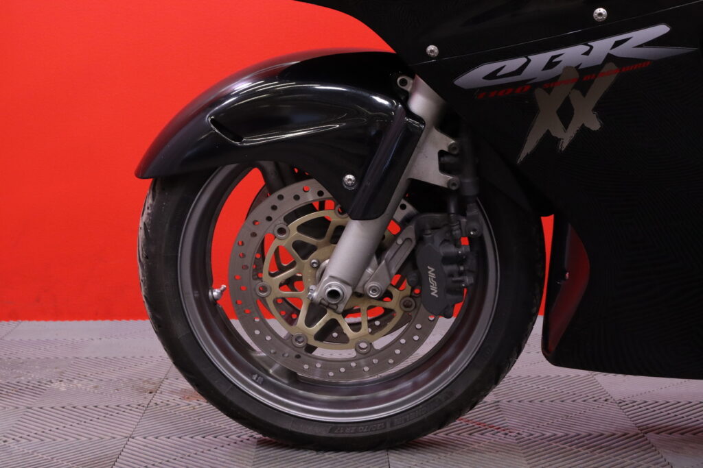 Honda - CBR - 1100 XX Super Blackbird // 3x-laukut / Valmis kesänajoon // Honda - CBR - 1100 XX Super Blackbird // 3x-laukut / Valmis kesänajoon // - Moottoripyörä