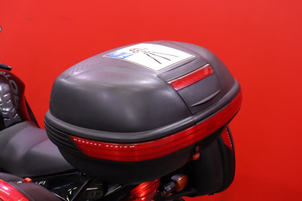 Honda - CBR - 1100 XX Super Blackbird // 3x-laukut / Valmis kesänajoon // Honda - CBR - 1100 XX Super Blackbird // 3x-laukut / Valmis kesänajoon // - Moottoripyörä