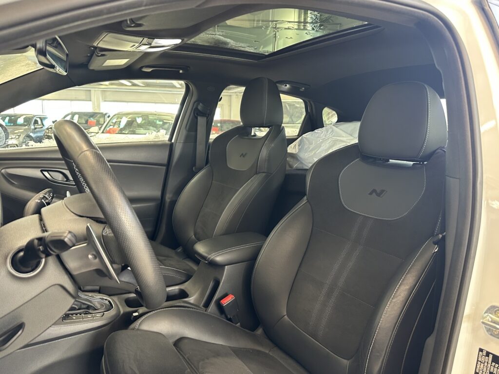 Hyundai - i30 N - Fastback 2.0 T-GDI 8DCT 280 hv MY21 Hyundai - i30 N - Fastback 2.0 T-GDI 8DCT 280 hv MY21 - Viistoperä