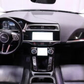 Jaguar - I-PACE - EV400 S // Esi-Ilmastointi / Lasikatto / P-Kamera / Meridian / LED / Sporttinahat / Keyless / Ratinlämmitin / Navi / - Viistoperä