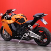 KTM - RC - 8  // Juuri Huollettu! / Suomi-pyörä / Akrapovic putkisto / Brembo jarrut / Huoltokirja // - Moottoripyörä