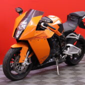 KTM - RC - 8  // Juuri Huollettu! / Suomi-pyörä / Akrapovic putkisto / Brembo jarrut / Huoltokirja // - Moottoripyörä