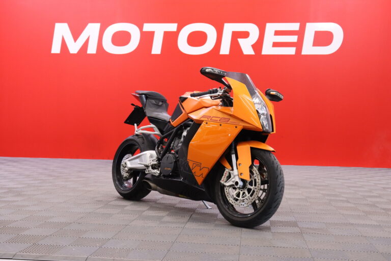 KTM - RC - 8 // Juuri Huollettu! / Suomi-pyörä / Akrapovic putkisto / Brembo jarrut / Huoltokirja // - Moottoripyörä