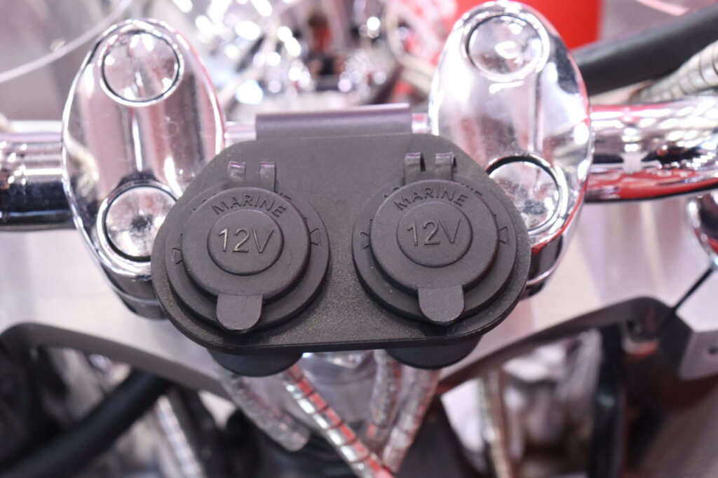 Kawasaki - VN - 900 Classic // Juuri saapunut! / Suomi-pyörä / Hieno! / 2x Laukut / Sissy // Kawasaki - VN - 900 Classic // Juuri saapunut! / Suomi-pyörä / Hieno! / 2x Laukut / Sissy // - Moottoripyörä