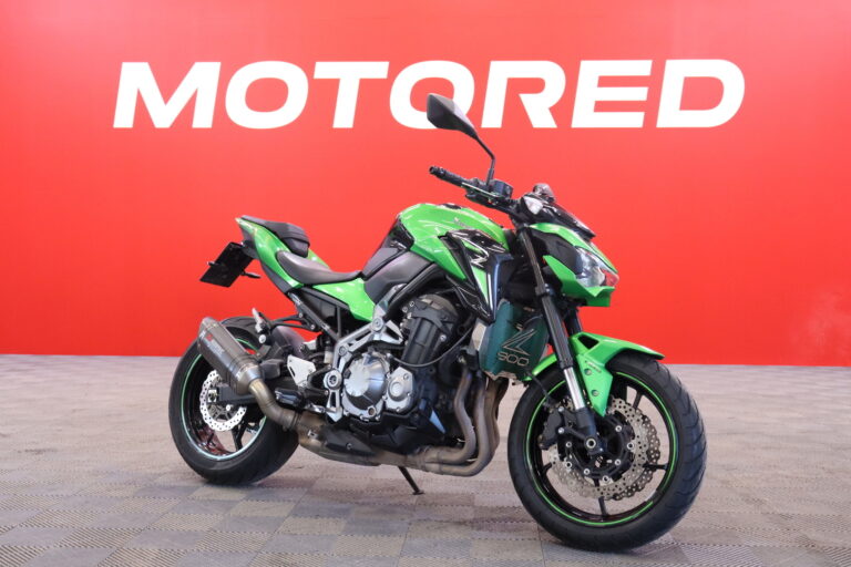 Kawasaki - Z - 900 // Akrapovic / ABS / Juuri Saapunut! // - Moottoripyörä