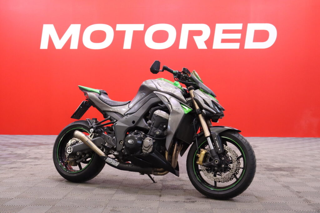 Kawasaki - Z - 1000 // Juuri Saapunut! / Akrapovic / ABS / Huoltokirja / LED / Siisti! / Kaatumatapit // - Moottoripyörä