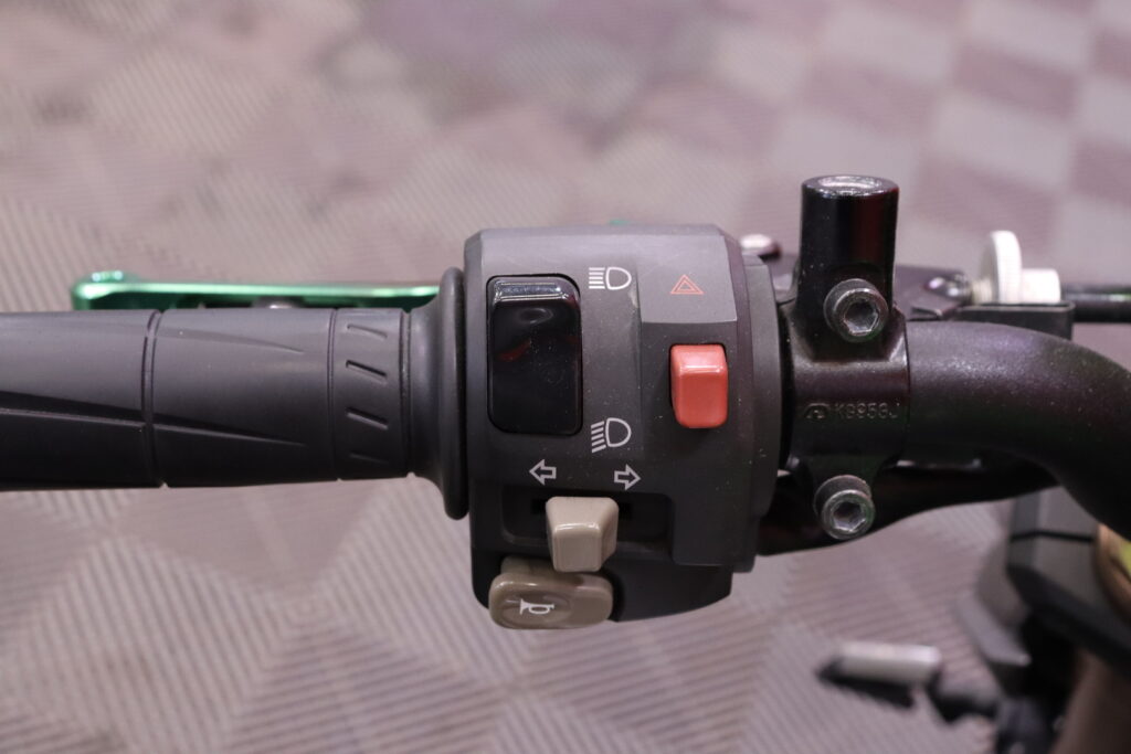 Kawasaki - Z - 1000 // Juuri Saapunut! / Akrapovic / ABS / Huoltokirja / LED / Siisti! / Kaatumatapit // Kawasaki - Z - 1000 // Juuri Saapunut! / Akrapovic / ABS / Huoltokirja / LED / Siisti! / Kaatumatapit // - Moottoripyörä