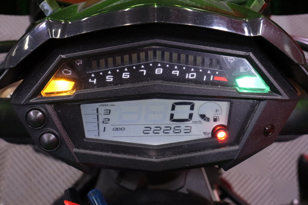 Kawasaki - Z - 1000 // Juuri Saapunut! / Akrapovic / ABS / Huoltokirja / LED / Siisti! / Kaatumatapit // Kawasaki - Z - 1000 // Juuri Saapunut! / Akrapovic / ABS / Huoltokirja / LED / Siisti! / Kaatumatapit // - Moottoripyörä