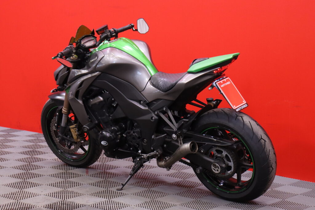 Kawasaki - Z - 1000 // Juuri Saapunut! / Akrapovic / ABS / Huoltokirja / LED / Siisti! / Kaatumatapit // Kawasaki - Z - 1000 // Juuri Saapunut! / Akrapovic / ABS / Huoltokirja / LED / Siisti! / Kaatumatapit // - Moottoripyörä