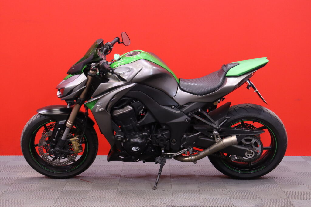 Kawasaki - Z - 1000 // Juuri Saapunut! / Akrapovic / ABS / Huoltokirja / LED / Siisti! / Kaatumatapit // Kawasaki - Z - 1000 // Juuri Saapunut! / Akrapovic / ABS / Huoltokirja / LED / Siisti! / Kaatumatapit // - Moottoripyörä