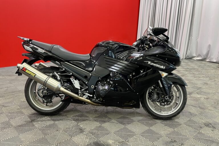 Kawasaki - ZZR - 1400 // Juuri saapunut! // - Moottoripyörä